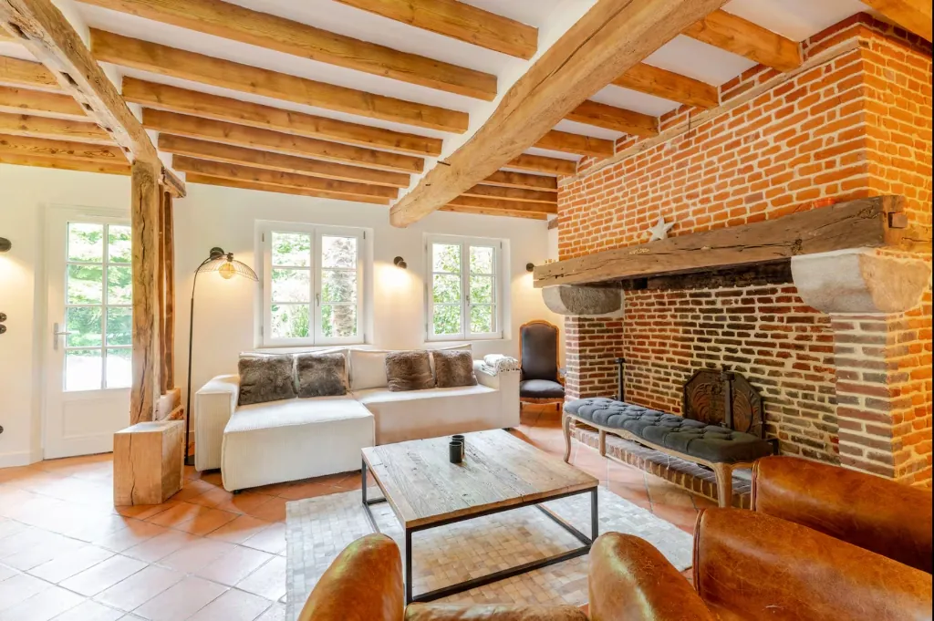 Séjour charme poutres apparentes Normandie